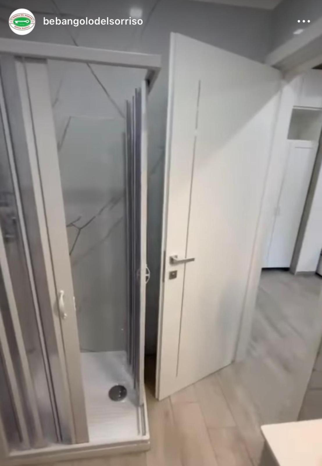 L'Angolo Del Sorriso Neapel Exteriör bild